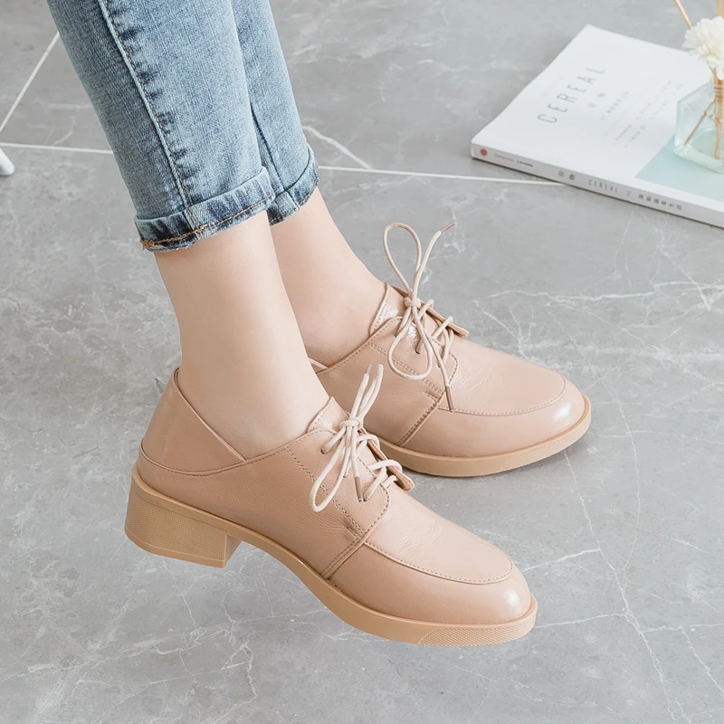 ZHUISE/2020 г. Новые женские туфли из лакированной кожи универсальные кожаные