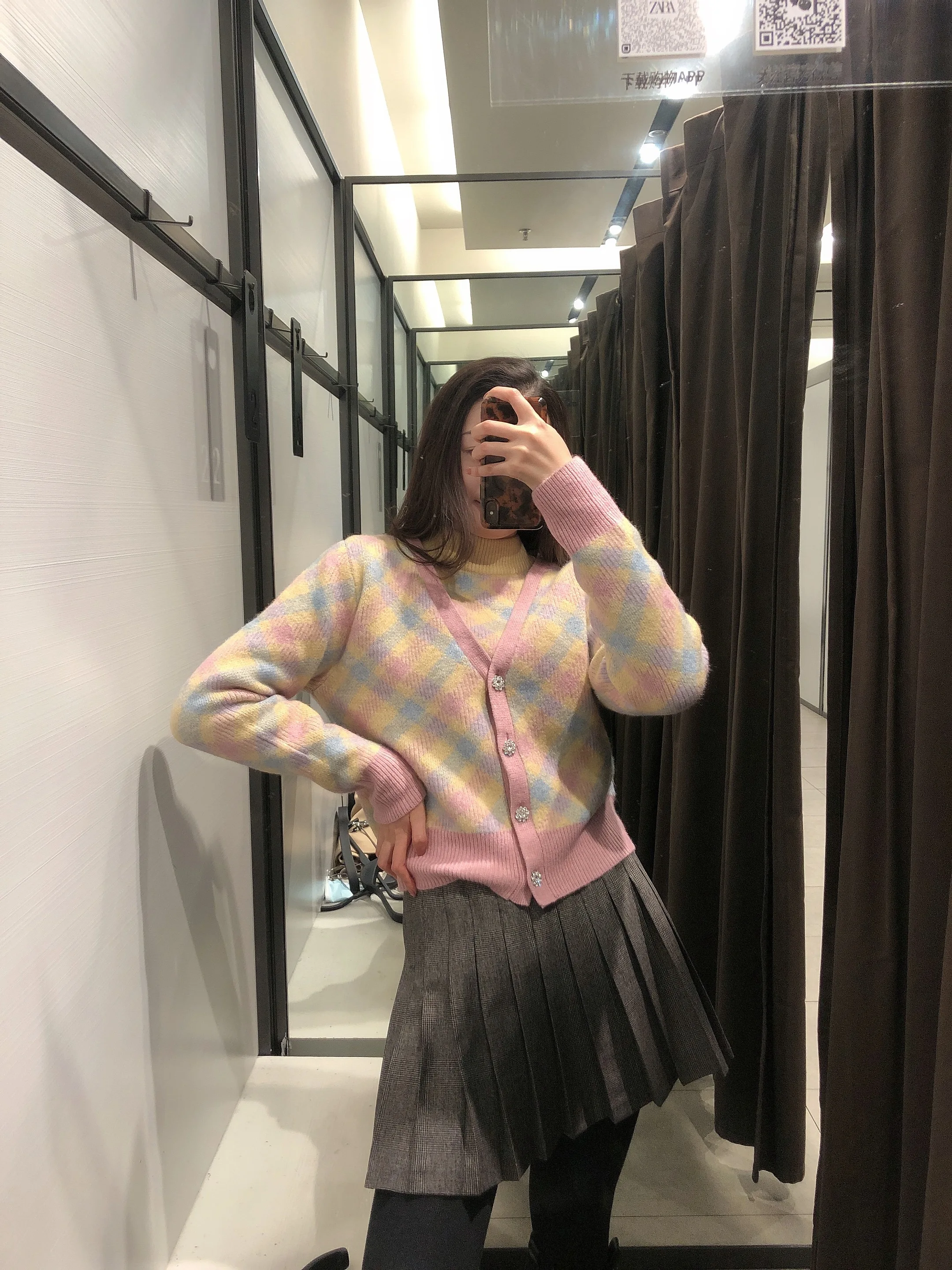 

2021 autumn and winter new women's sweater V-neck rainbow printing warm sweater casual retro fashion trend women's bottoming top