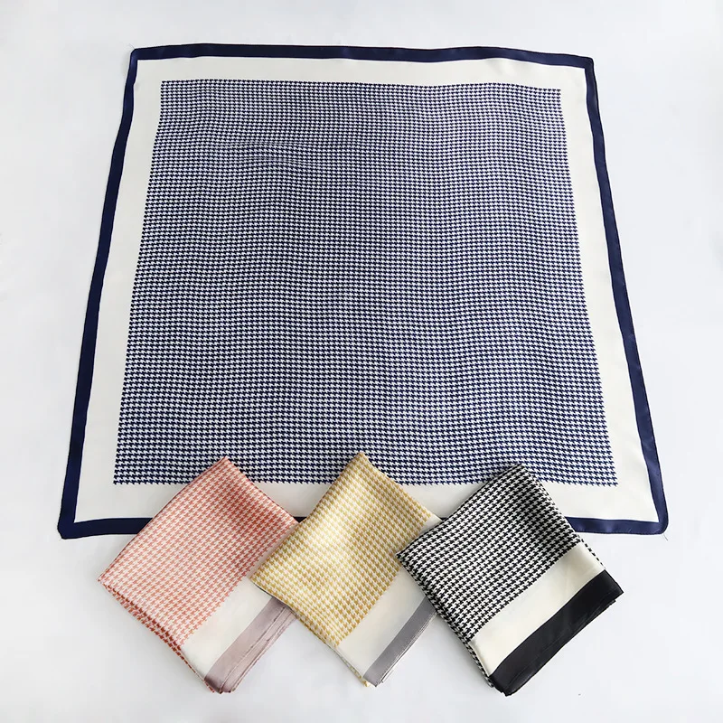 

Женский Шелковый атласный шарф с принтом в клетку, 70 Х70 см