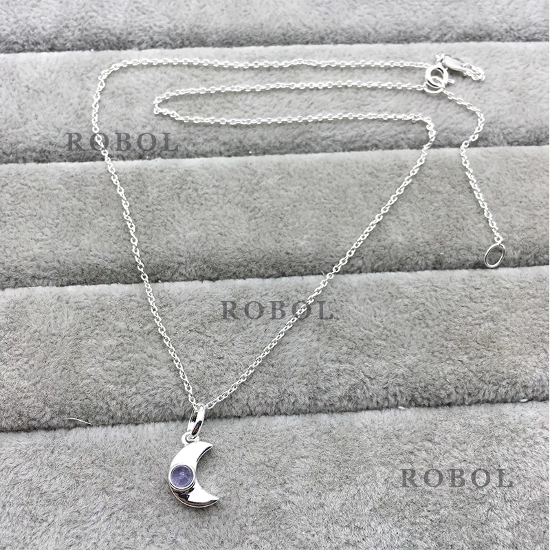 

Spanish Bear High-quality New Boutique S925 Sterling Silver Necklace, Romantic and Elegant Moon Style, Simple and Generous