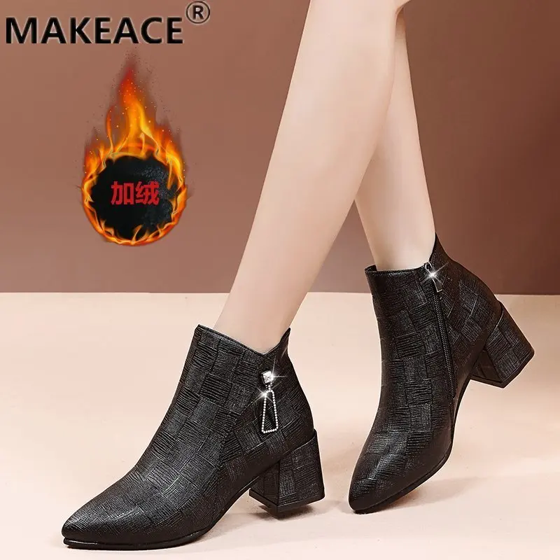 

Women's Boots 2021 Winter New Soft Leather Fashion Embossed Platform Boots Women's Short Boots Women's Shoes Casual Mother Boots