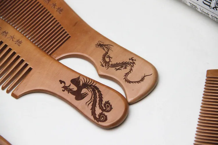 Домашнее украшение ручной работы из натурального красного дерева резная