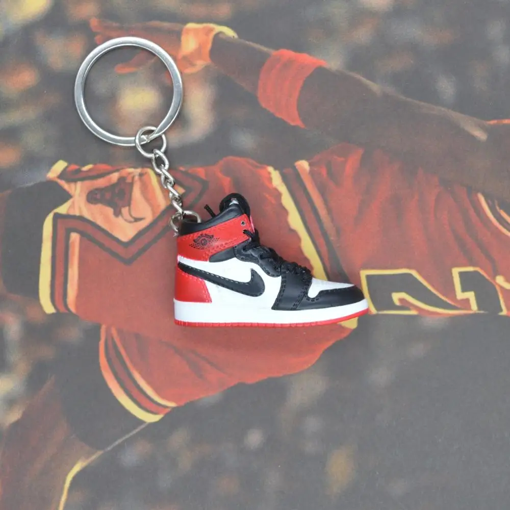 one shoe keychain Дропшиппинг aj1 offwhite Chicago Unc брелок в виде кроссовка Air Jordan 1 3D мини-кроссовки, закрытая спортивная обувь брелок в виде кроссовка s - Цвет: one shoe keychain