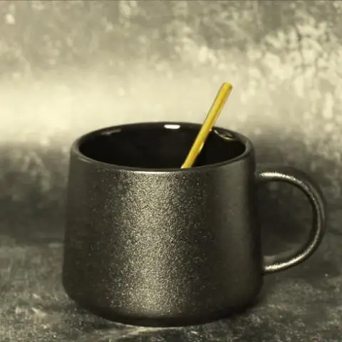 Грубая Женская необычная черная кружка в европейском стиле грубая керамика