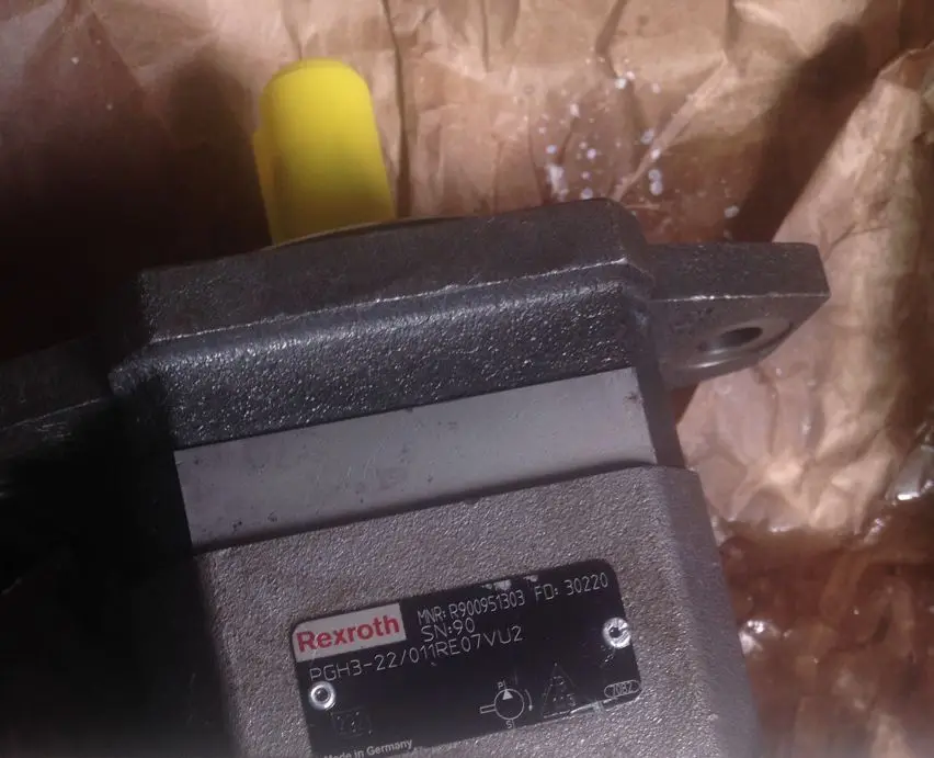 

PGH3-22/011RE07VU2 Rexroth гидравлический Шестерни насос PGH3-2X/011RE07VU2 R900951303