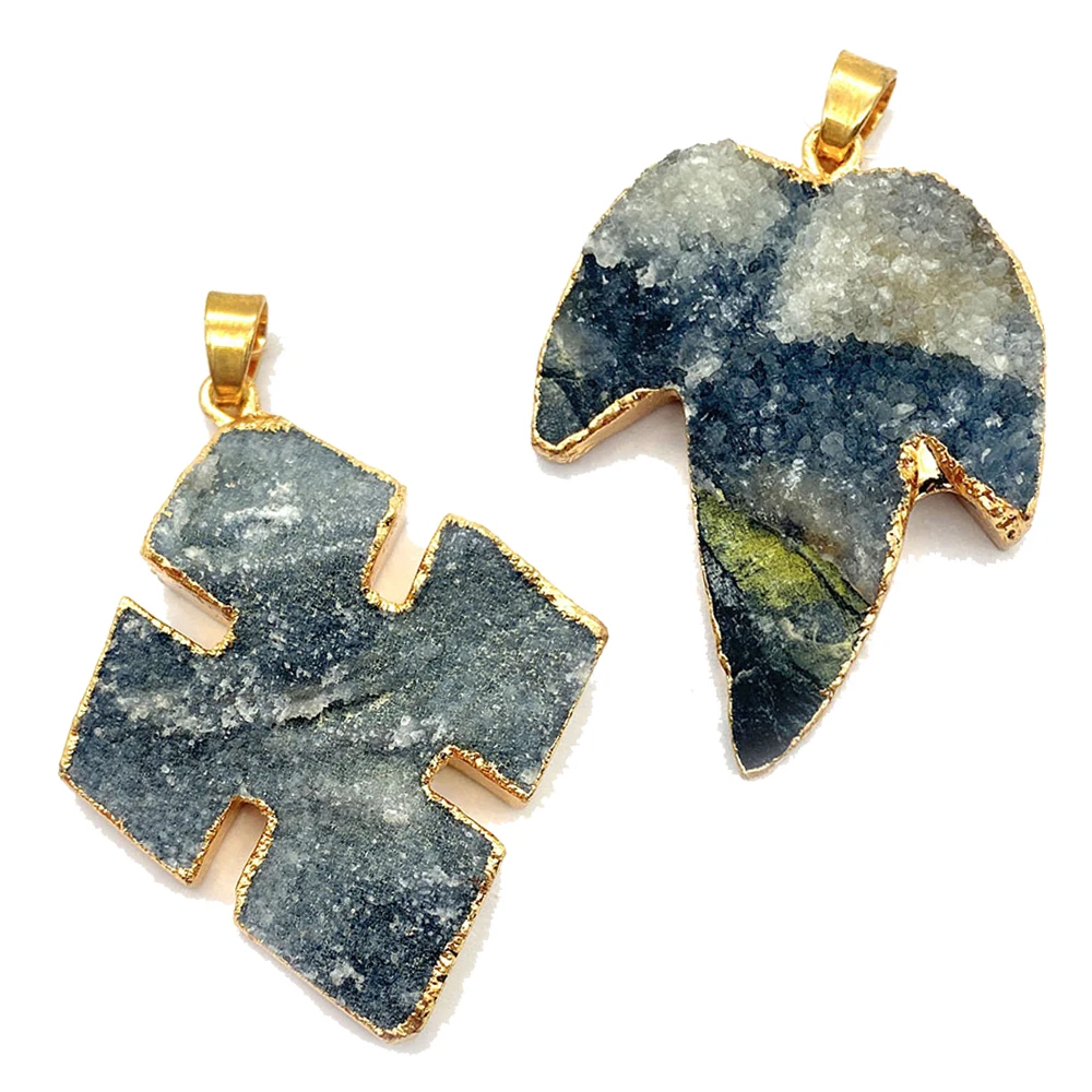 

1pcs Maple Leaf Shape Pendant Black Plating Delicate Necklace Charms DIY Jewelry Making Women Jwellery Accessories Natural Stone