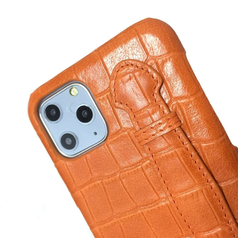 Чехол для телефона Solque из натуральной кожи с ремешком на руку iPhone 11 Pro Max 11Pro