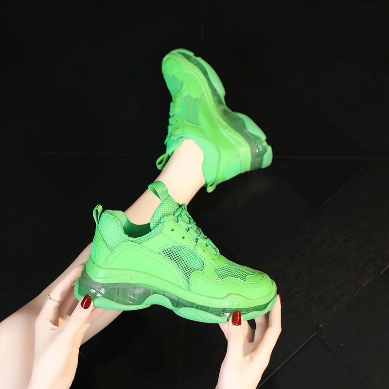 Популярные женские спортивные кроссовки с дышащей сеткой зеленого цвета для