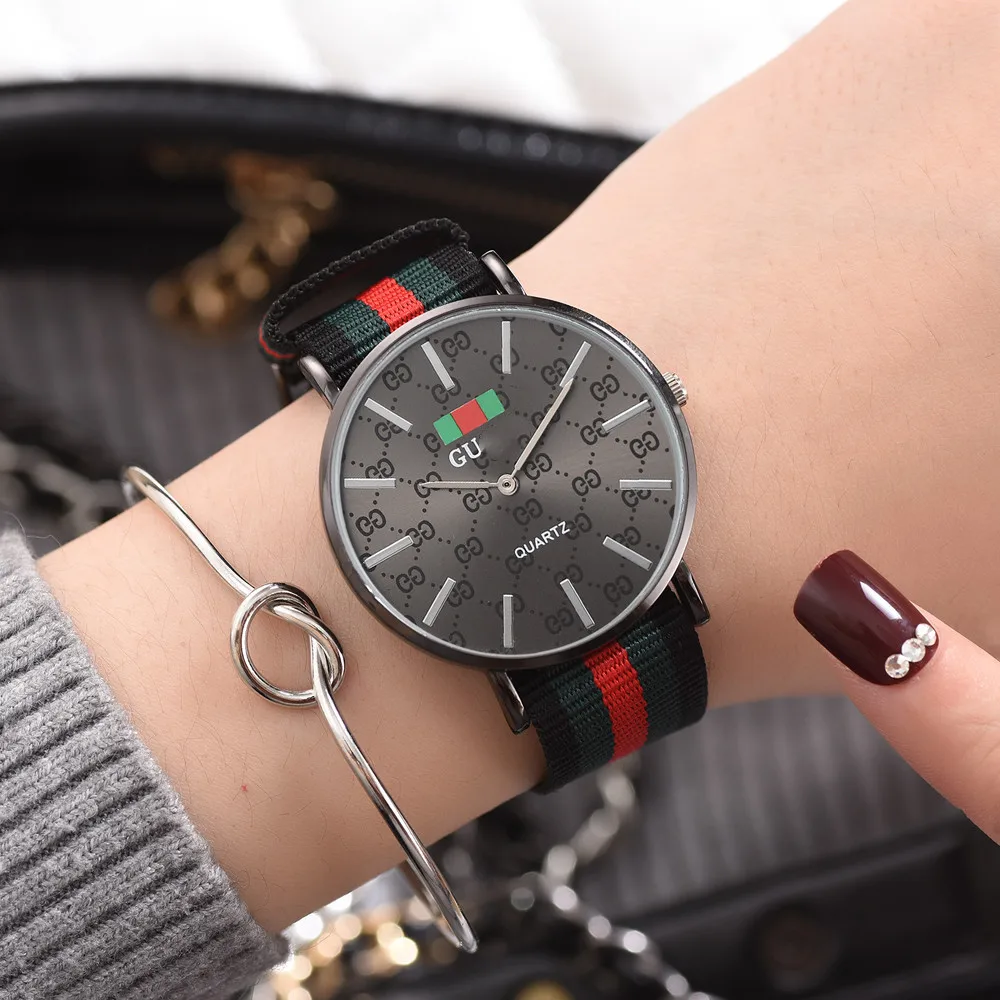 

Fashion Simple And Elegant Ladies Party Analog Watch Canvas Belt Watch Small Dial Watch Sweet Leather Strap Wrist Watches Gift