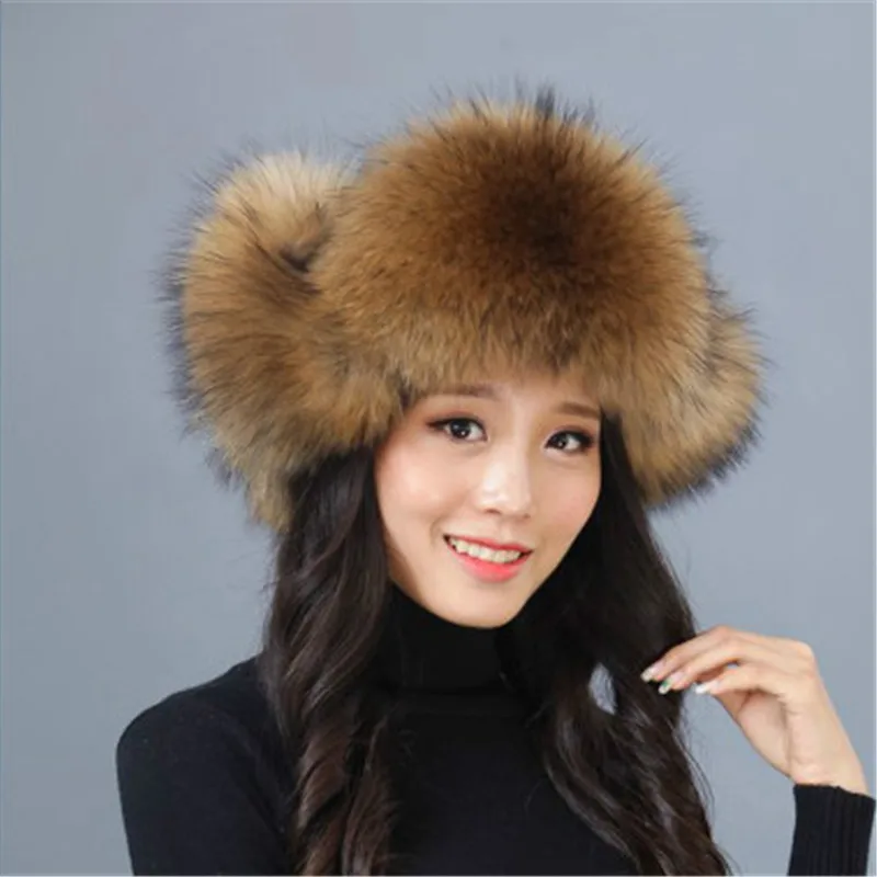 Real Fur Hat Women Ladies Fur Hats Real Raccoon Fur Hat Russian Fur Hat Grueso Caliente Orejas Moda Bombardero Fur Hat.