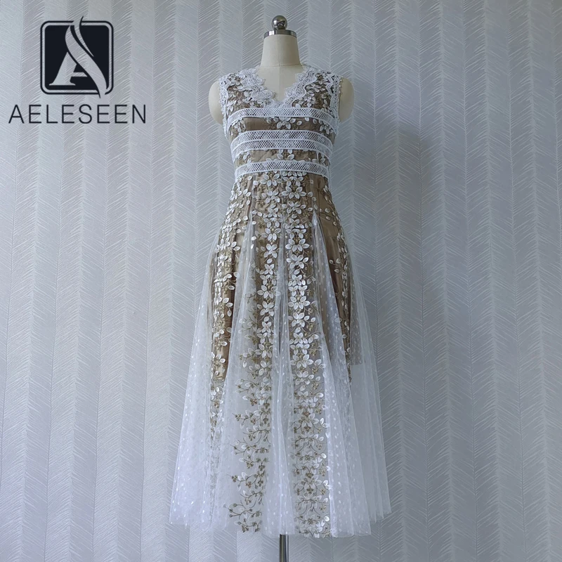 

AELESEEN Designer Fashion Summer Dress Women 2021 High Quality Sleeveles V-Neck Flower Embroidery Mesh Long Party Dress