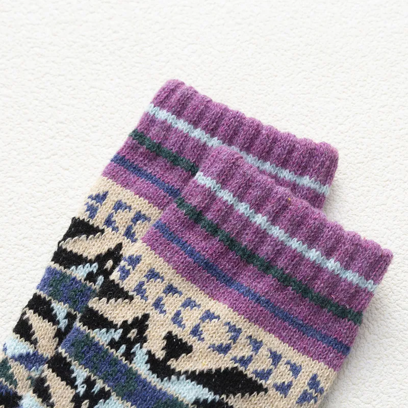 Wool Socks for Women Vintage Warm Thick Winter Hiking Boot Crew Thermal Cozy Work Soft Ladies Socks 5 Pairs