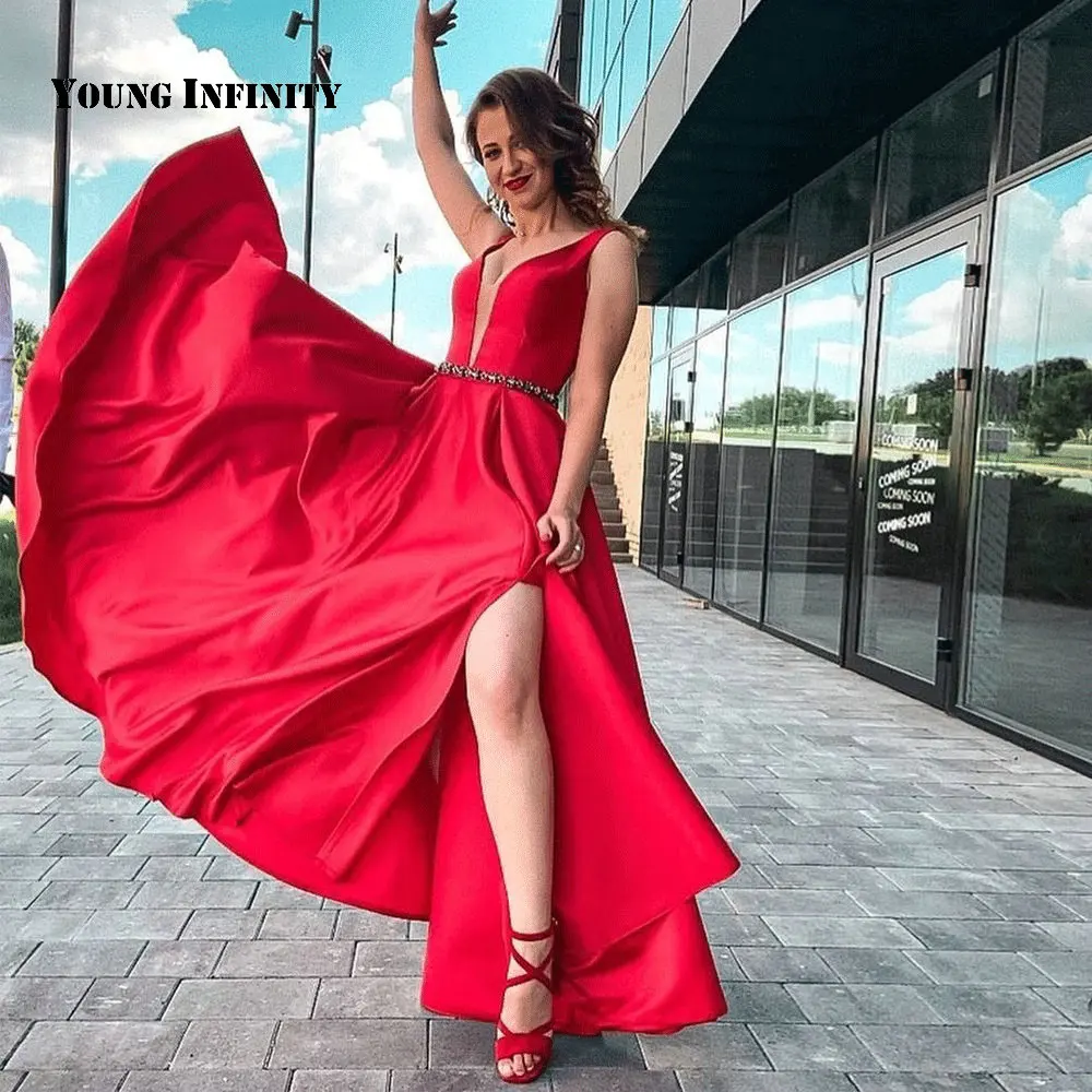 Женское вечернее платье до пола красное трапециевидной формы без рукавов с V