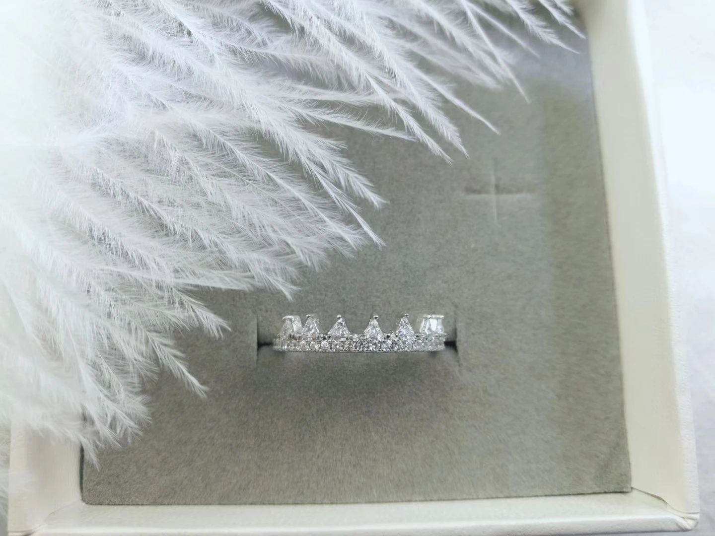 

Rebelle Sterling 925 silver European advanced design 2021 new fashion simple crown ring