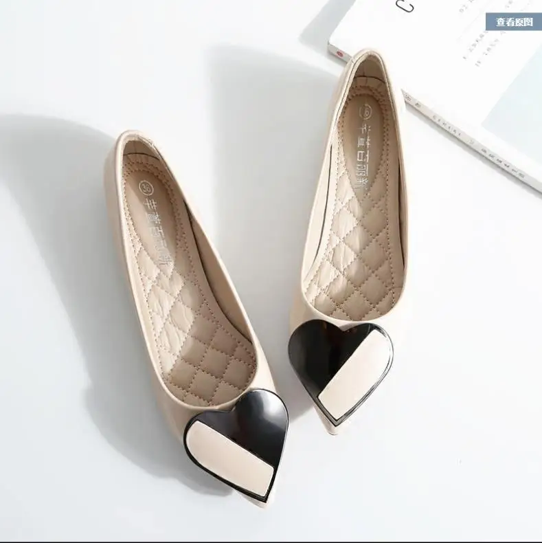 Обувь на плоской подошве с острым носком новинка 2019 большие размеры 41 42 43 тонкие