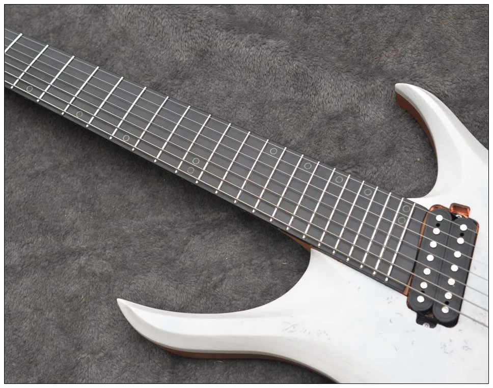 2020 neue aufgefächert bünde 7 strings kopflose elektrische gitarre weiß eye pappel 5 lagen gerösteten ahorn hals ergonomische neu