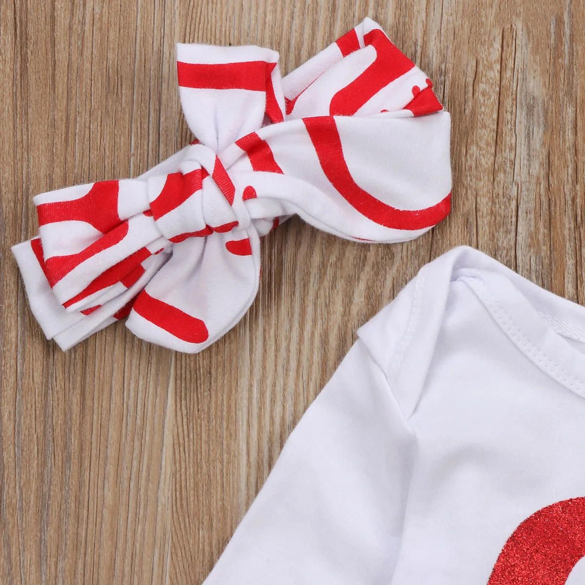 

3Pcs Baby Girl Clothes Outfits Long-Sleeved Love Heart-Shaped Printed Romper + Letter Printed Trousers + Bow Headband