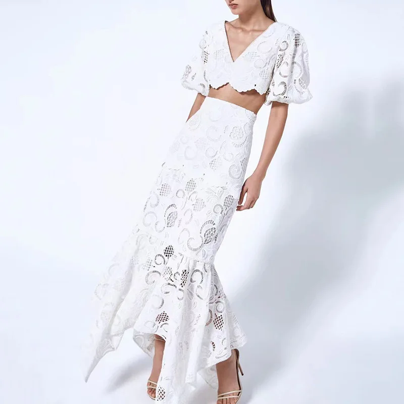 

Женское платье 2021, летний модный комплект с юбкой, однотонная кружевная рубашка с рукавами-фонариками и V-образным вырезом, асимметричная юб...