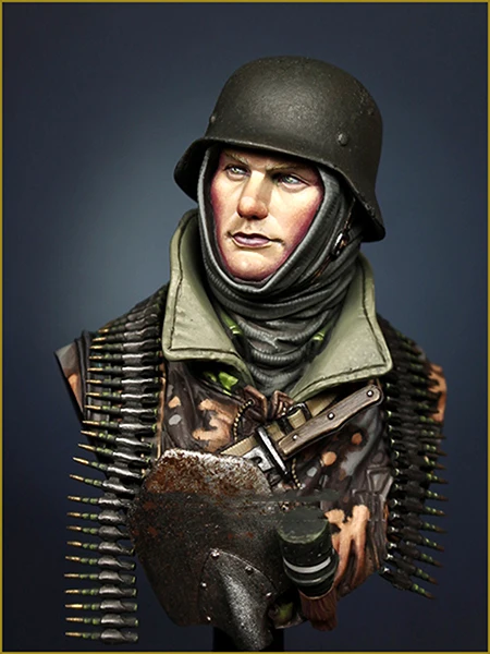 

1/10 ancient officer man bust Resin figure Model kits Miniature gk Unassembly Unpainted