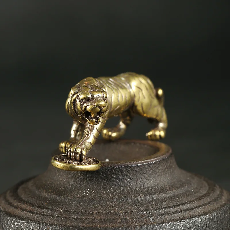 Винтажный латунный брелок с тигром подвеска для автомобильных ключей кулоном в