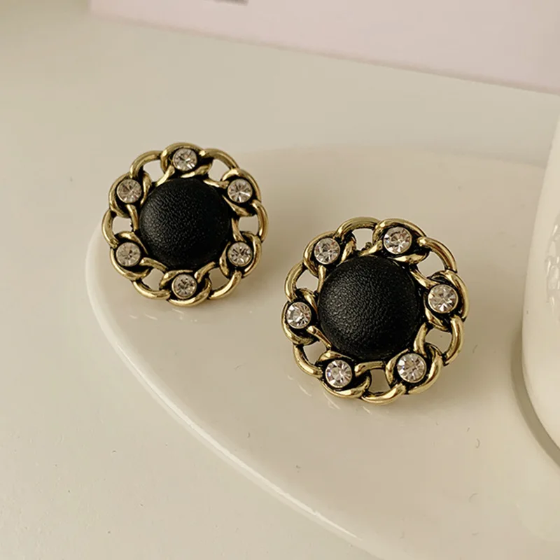

S925 Silver Needle Flannel Button Round Earrings for women New Simple Temperament Vintage Design Ear Pendant Fashion Jewelry