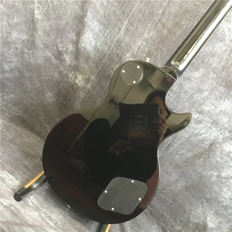 

Hot selling standard electric guitar, left-handed guitar, high quality striped tiger maple, mahogany neck wood.