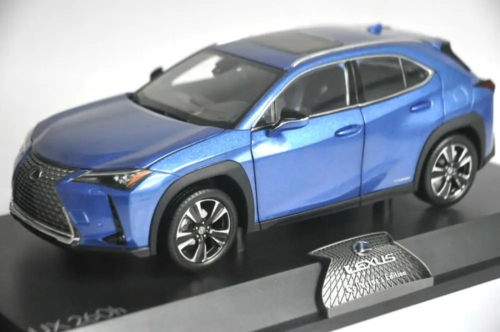 

1:18 литая модель для Lexus UX 260h 2020 синий SUV игрушечный автомобиль из сплава миниатюрная коллекция подарок UX 260 UX260h Toyota
