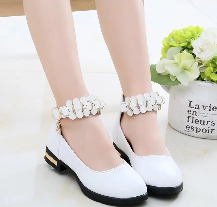 Детская кожаная обувь для девочек черные красные белые классические туфли с