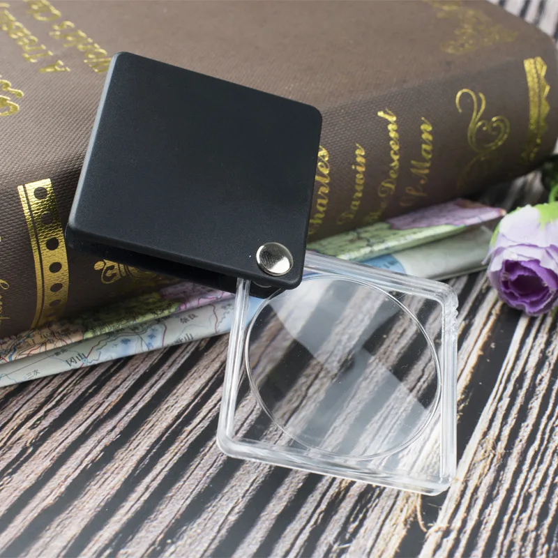 

Портативная ручная 5-кратная мини-карманная лупа, складная лупа для чтения, квадратная пластиковая складная мини-карманная лупа