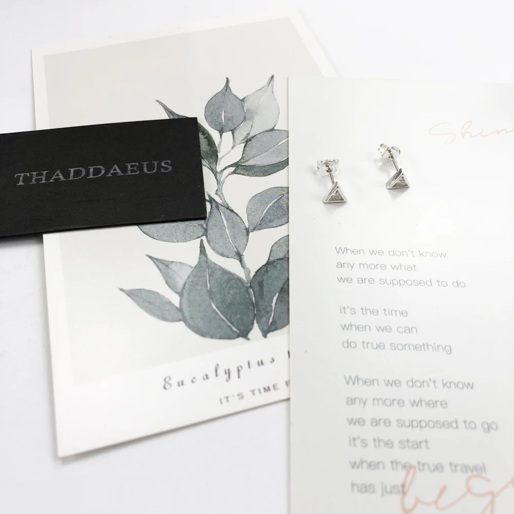 Треугольные белые серьги гвоздики модные блестящие ювелирные изделия в