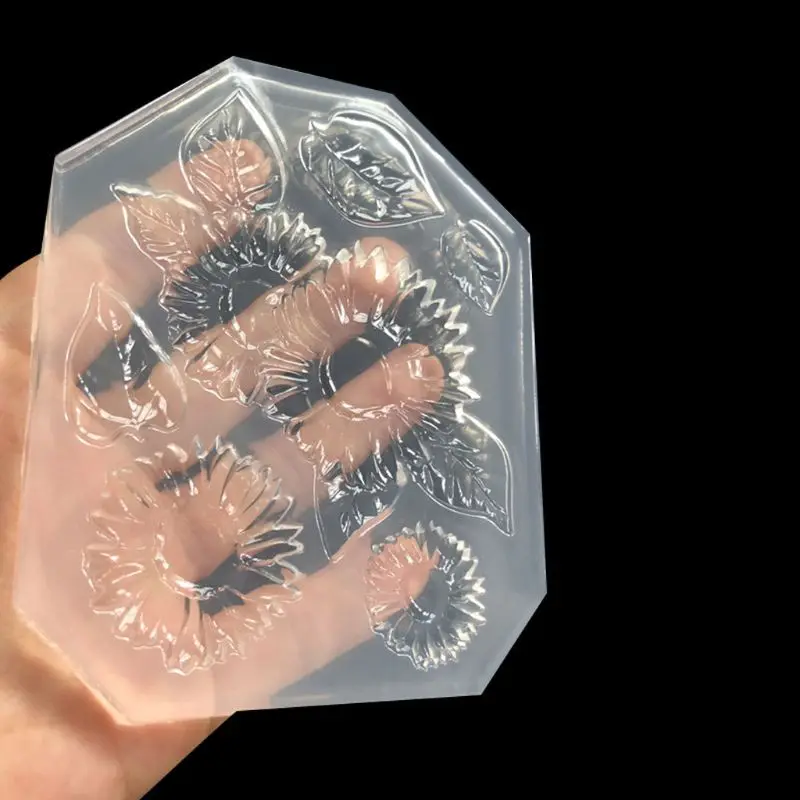 

Sunflower Leaves Pendant DIY Silicone Molds Resin Casting Jewelry Making Tools 87HC