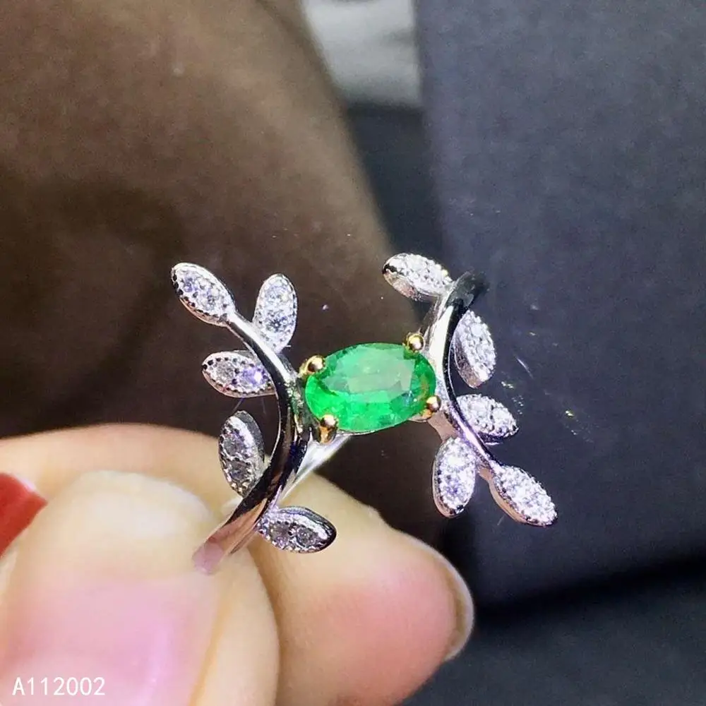 Женское кольцо с натуральным изумрудом из серебра 925 пробы | Украшения и