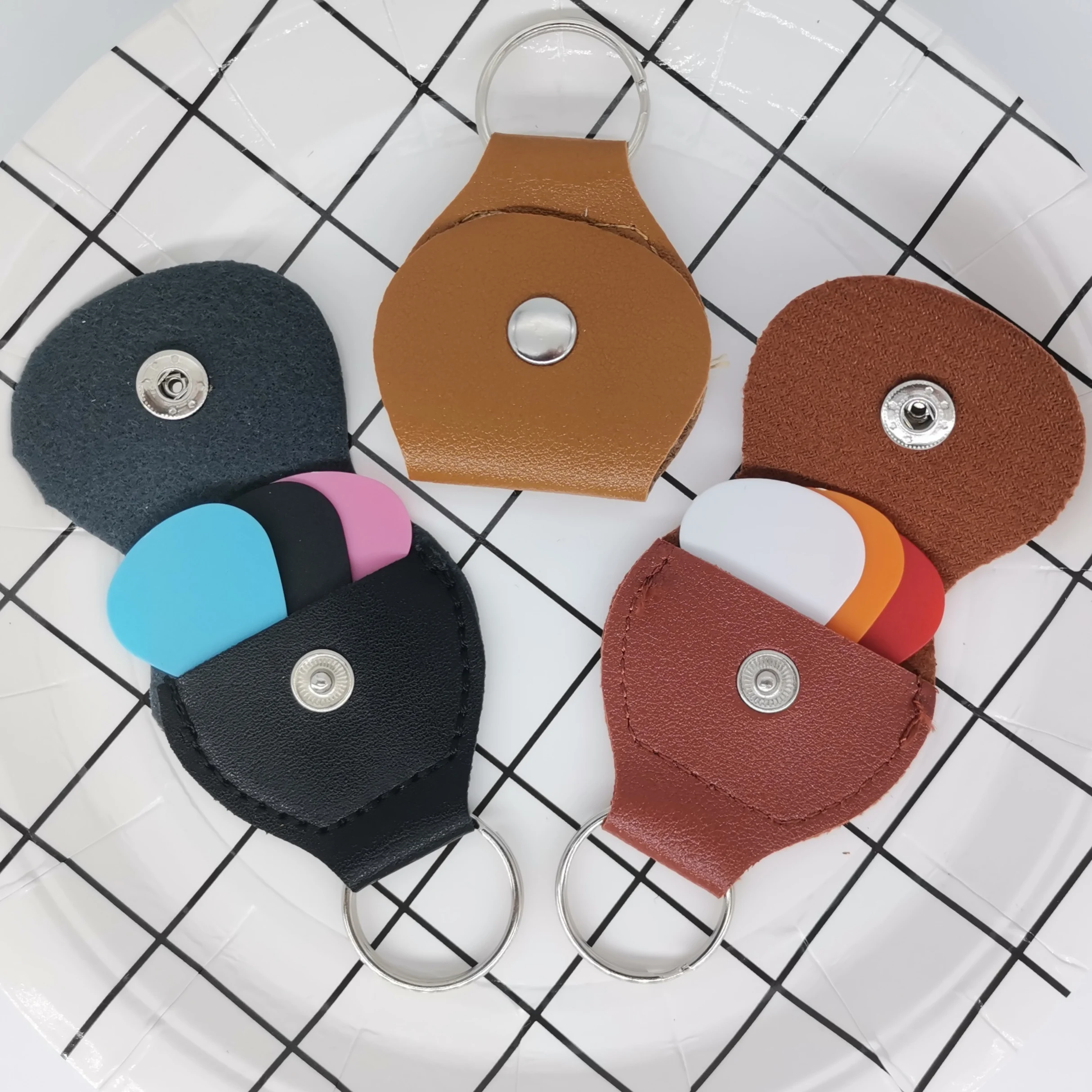 Держатель для медиаторов и медиатор 9 шт. сделаны из искусственной кожи матовых |