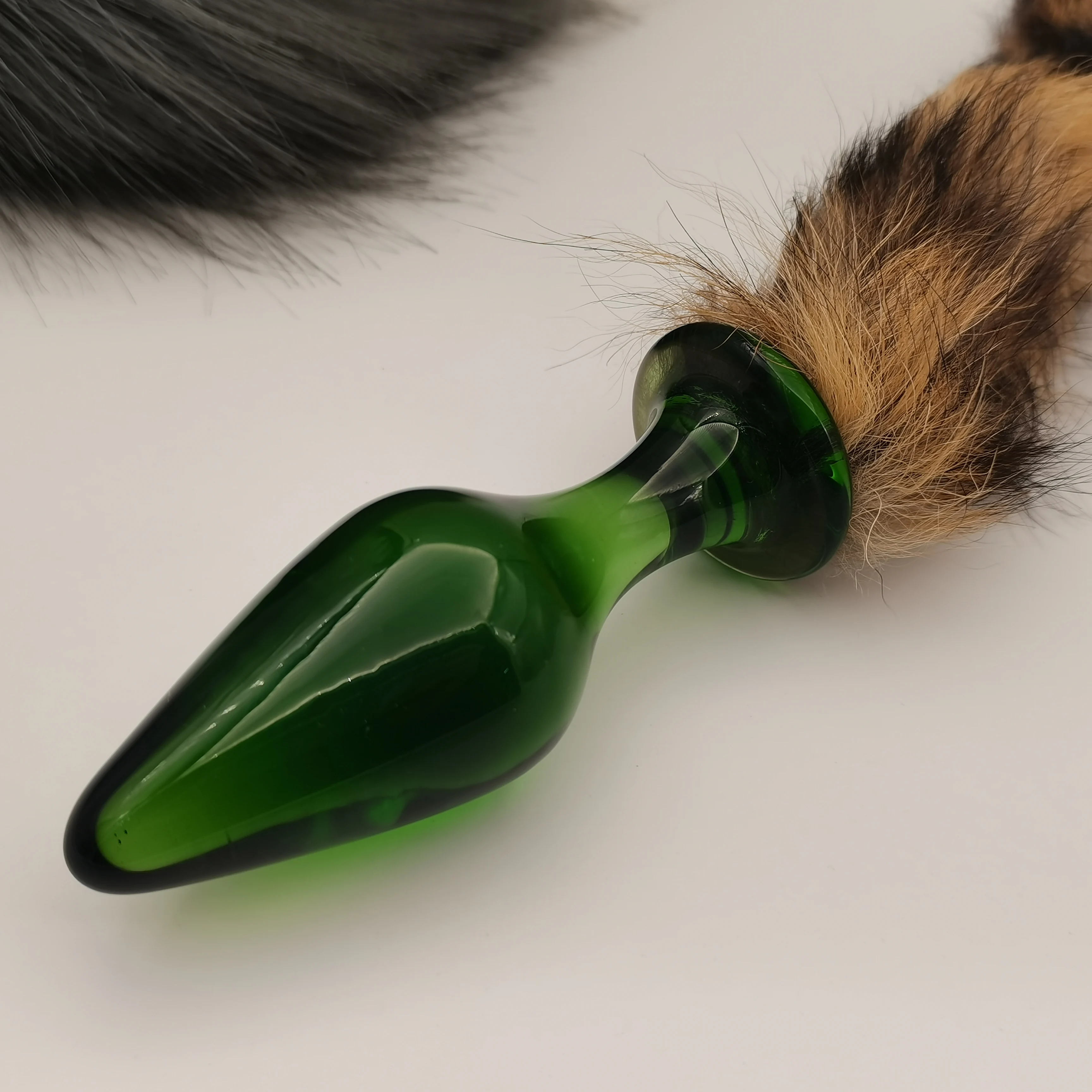 Анальная пробка из стекла пирекс с имитацией пениса в виде лисьего хвоста