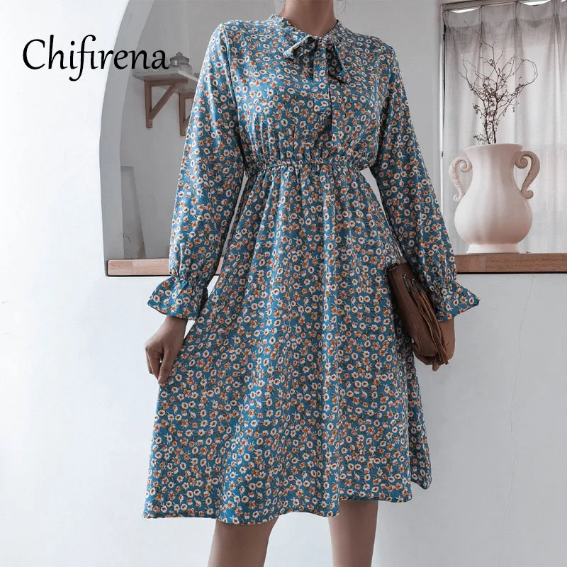 

Chifirena Ladies Vintage Dresses Women Autumn Dress Floral Printed Chiffon Shirt Dress Flare Sleeve Vestidos Boho Bow Tie Robe