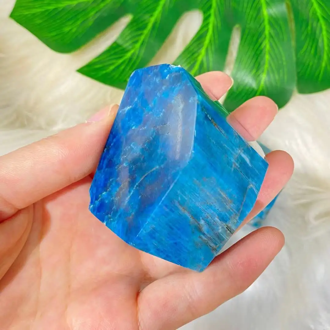

Natural blue phosphor quartz mineral specimens reiki healing 120-140g
