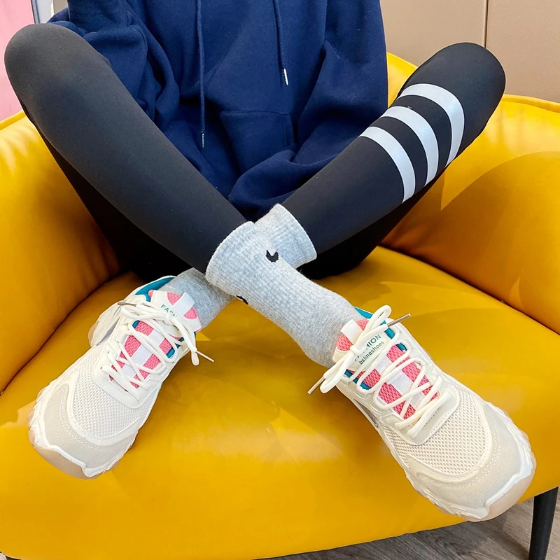 

MIYEDA Casual Women Sneakers Chunky Light Breathable Mesh Vulcanize Shoes Spring Lace-Up Fashion Platform Soft Sneakers