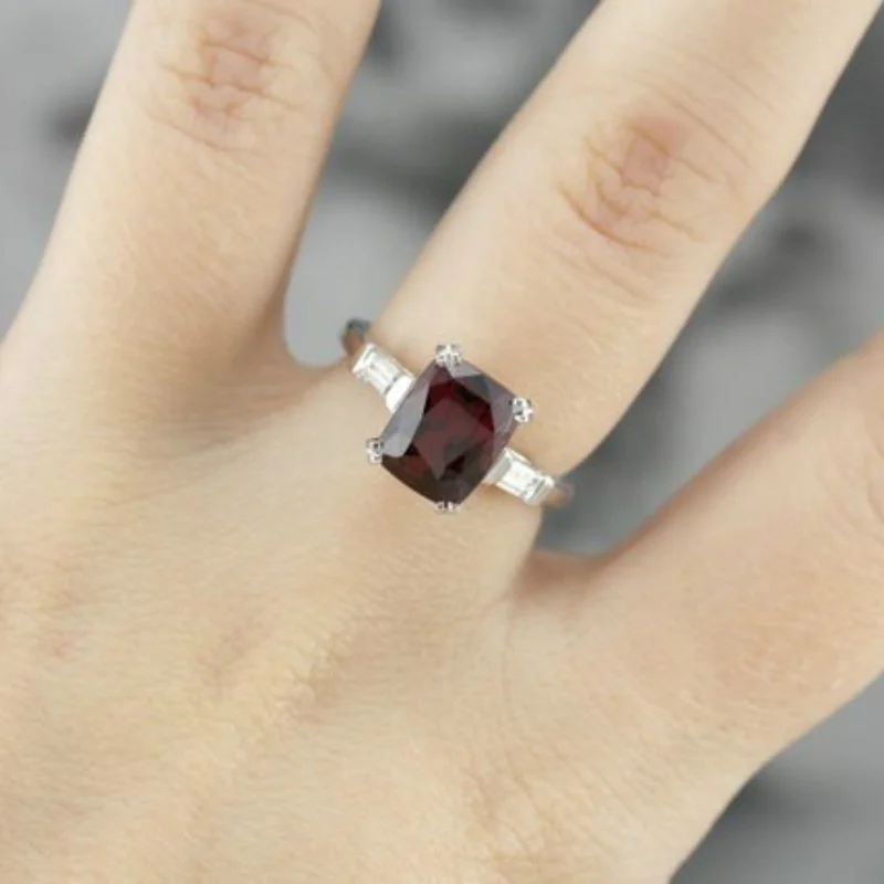 

Fashionable Romantic Garnet Female Creative Engagement Bridal Princess Anniversary Ring Size 6-11