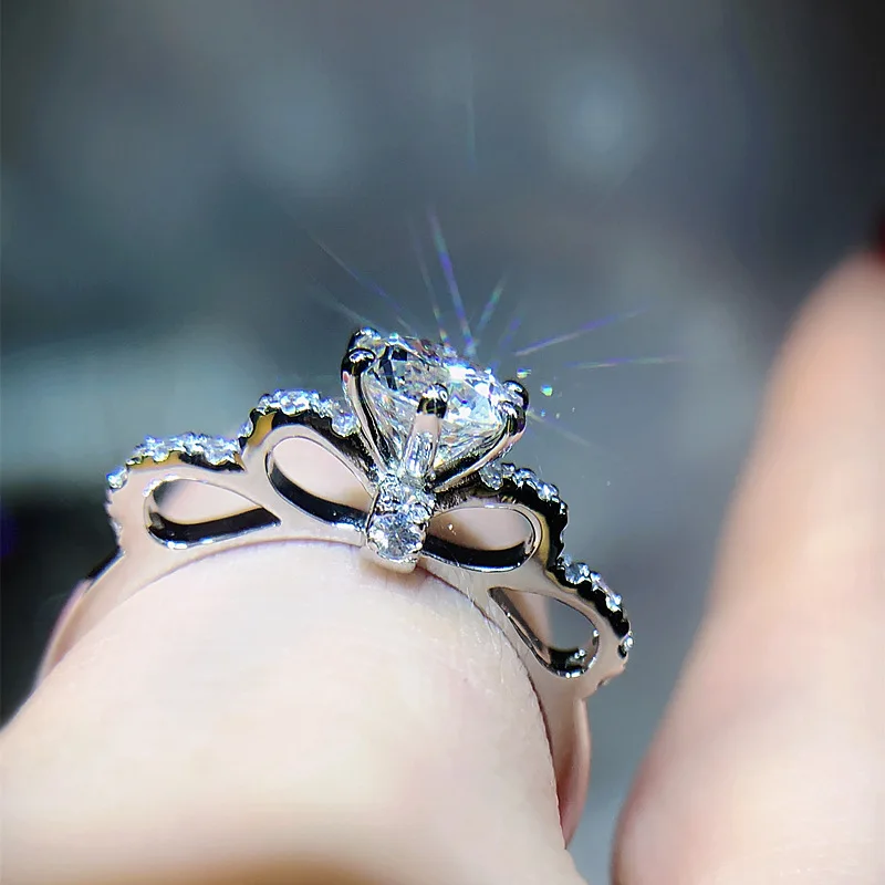 С покрытием 18 ти каратным белым золотом цвете кольцо для женщин Чистый