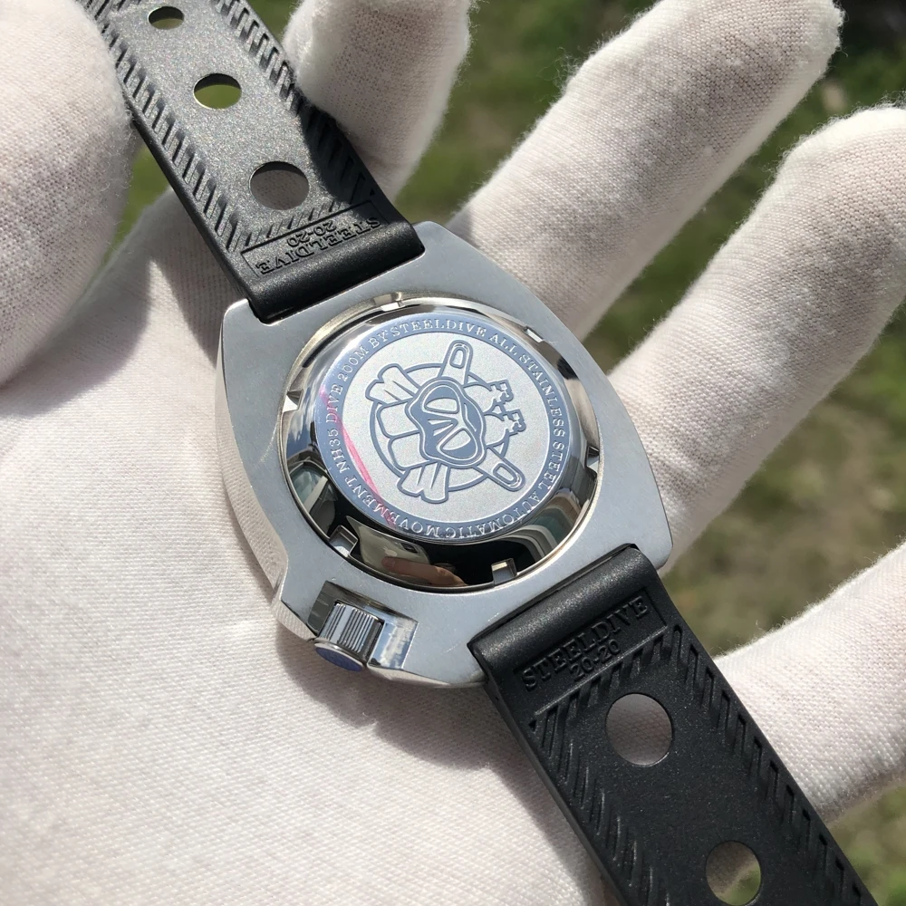 

STEELDIV 1970 Automatic Mechanical Watch Men NH35 Sapphire Steel Dive Watch Men Automatic Watches C3 Lumious Diver Watch 200m