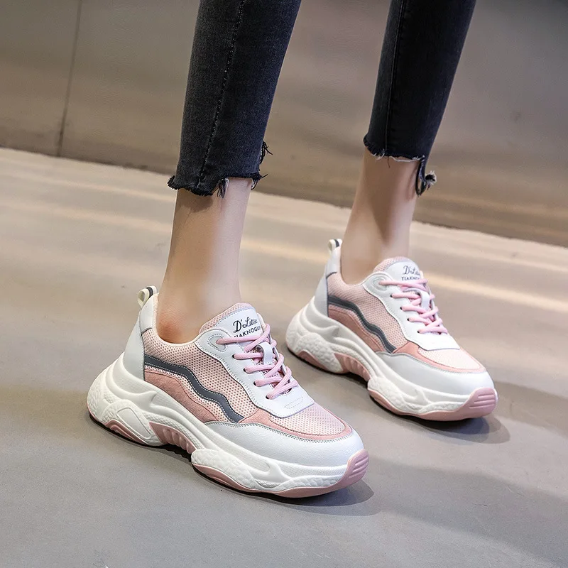 2020 белые модные женские кроссовки на платформе кожаные повседневные высокие