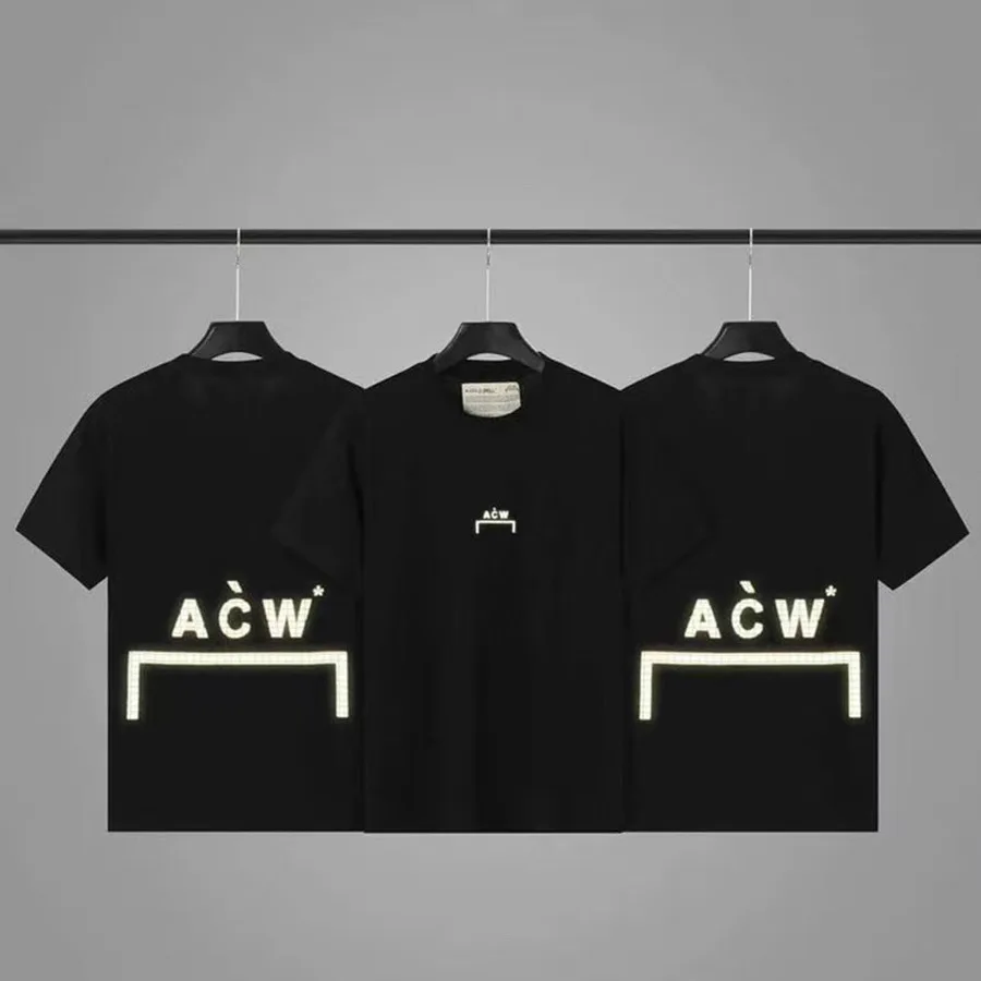 

Футболка Мужская/Женская со светоотражающей надписью «холодная стена»