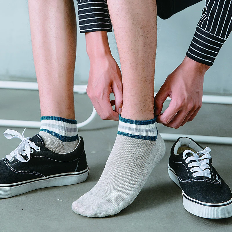 

CARTELO Solid Striped mouth Casual Cotton Men's Socks New Casual Sport Concise Academy Low Tube Korea Socks Soft Male Japanese