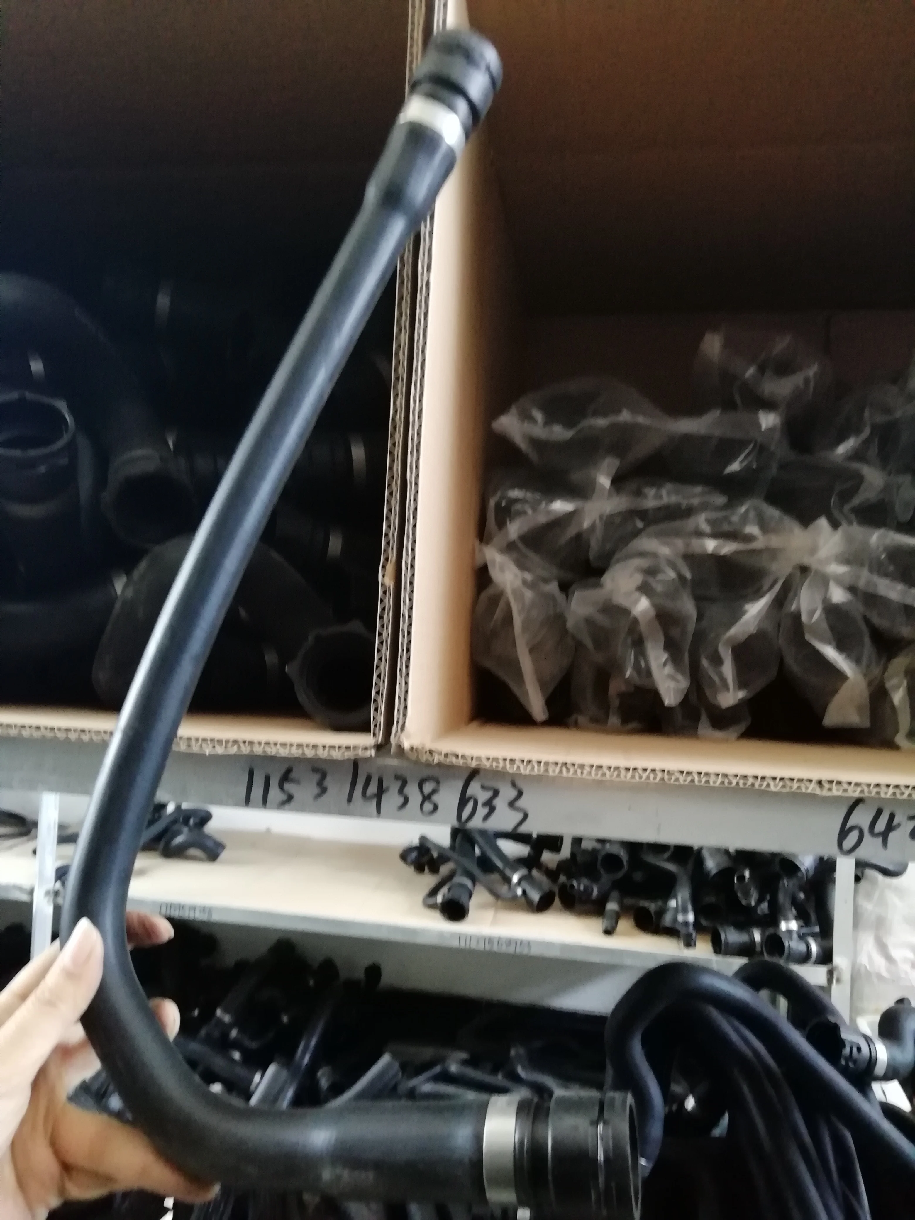 

Water pipe cooling pipe 11531438633 for BMW E39 520 523 525 530 528 11531438633