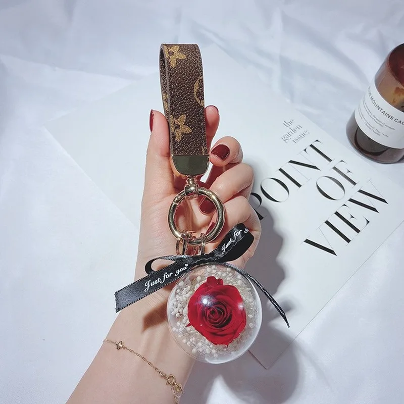 

Creative Personality Old Flower Rope Keychain Diy Eternal Flower Accessories Horseshoe Buckle Car Key Ring Valentine's Day Gift