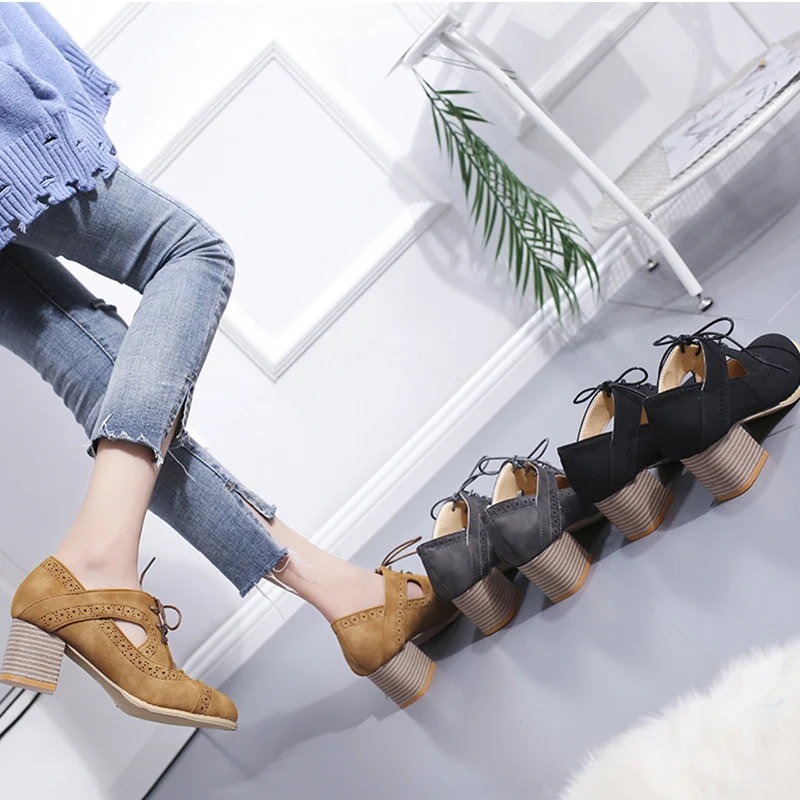 Женские туфли на квадратном каблуке с завязками лодыжках толстом со шнуровкой