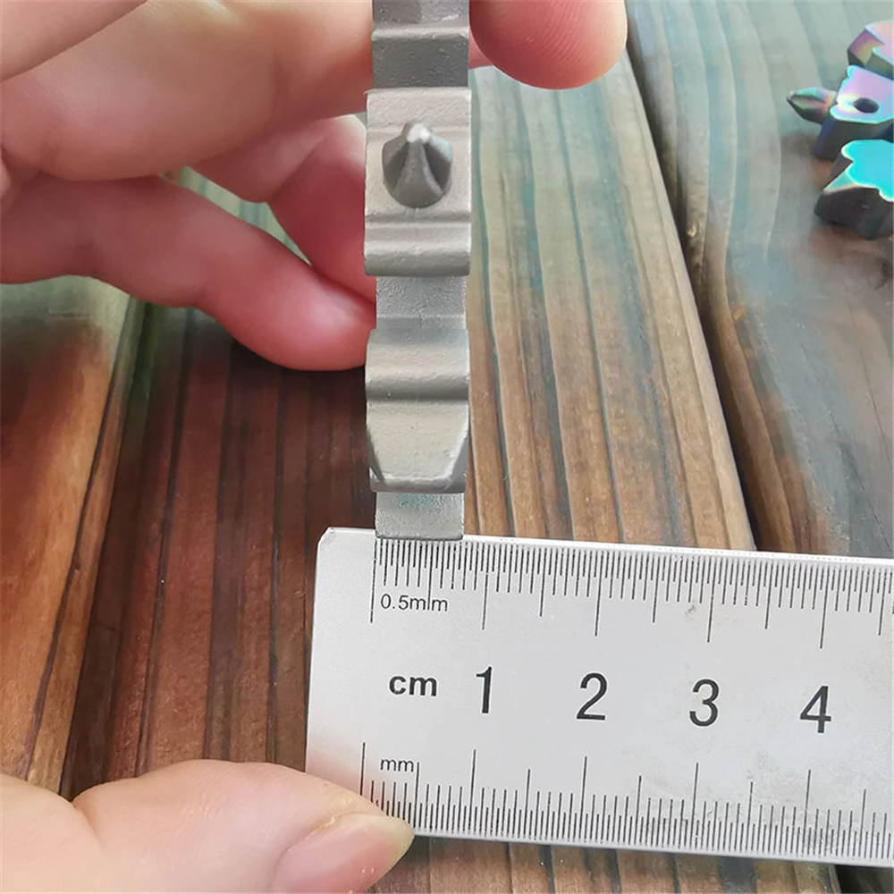 

18 in 1 Snowflake Multi Pocket Tool Keyring Key Ring Spanner Hex Wrench Multifunction Camp Survive Tools Outdoor Hike Accessory