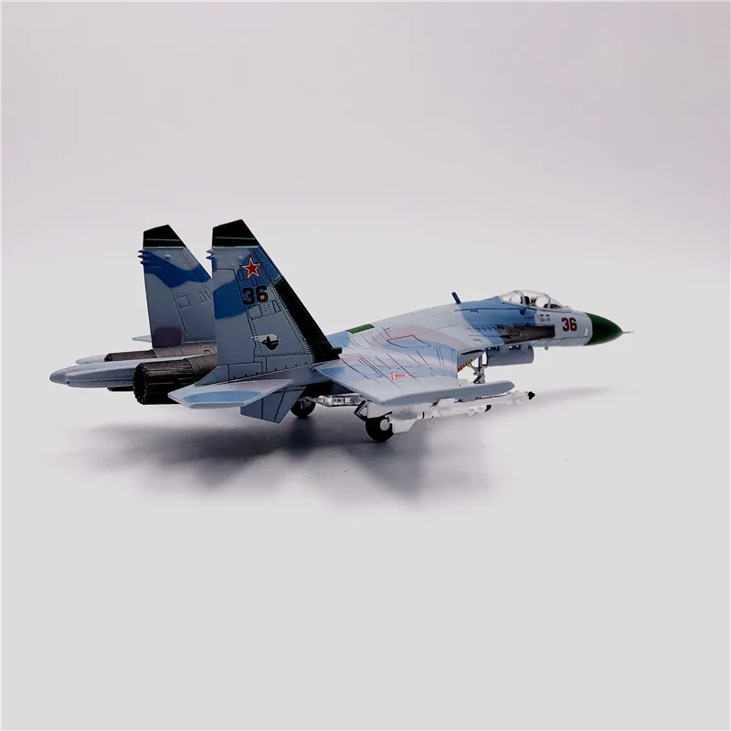 Модель российского самолета Sukhoi SU27 Su27k 1:100 1/100 края истребителя литая
