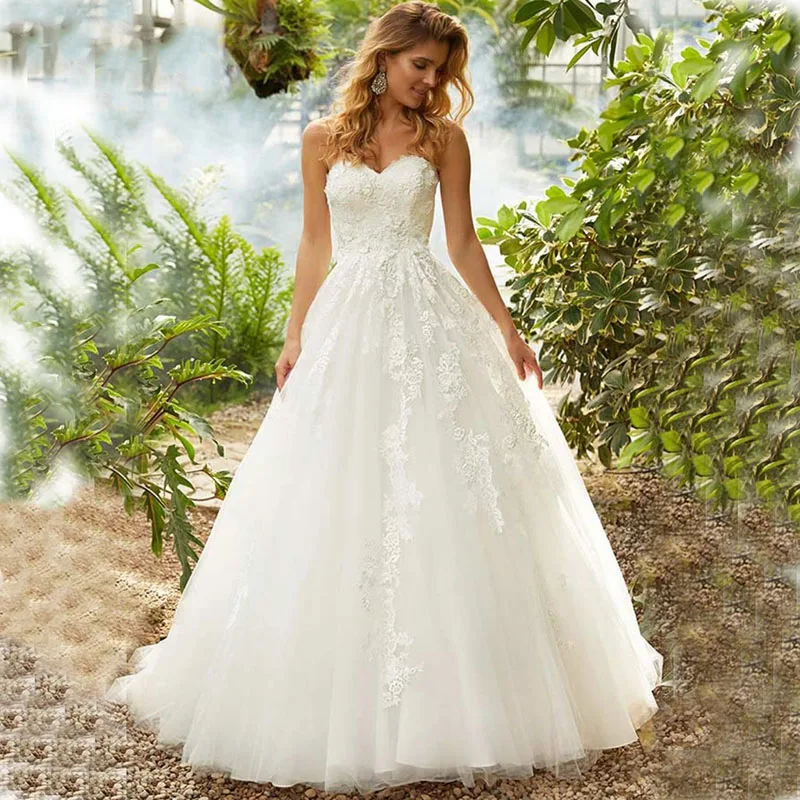 

2020 Elegant A Line Wedding Dress Bride Dress Sweetheart Lace Appliqued Tulle Bridal Gown Sleeveless