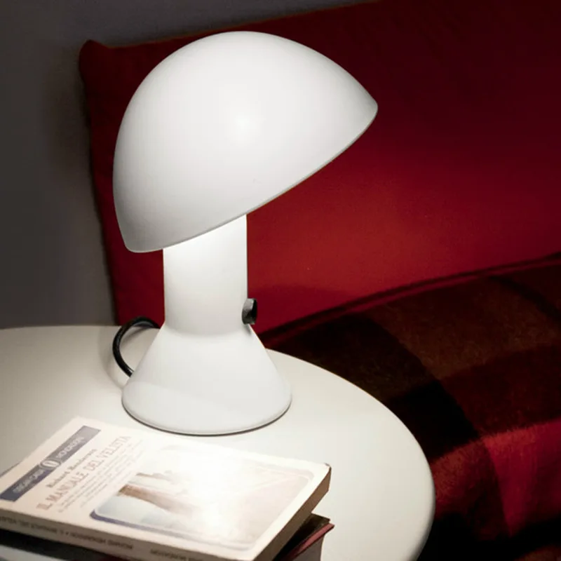 

Креативная настольная лампа в скандинавском стиле, Современная Минималистичная прикроватная лампа для детской комнаты, роскошная дизайне...